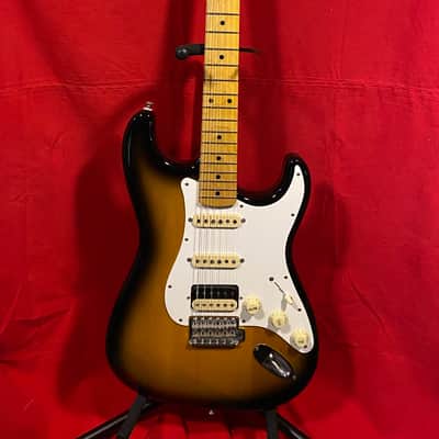 Fender JV Modified '50s Stratocaster HSS 2022 - 2024 - 2-Tone Sunburst image 4