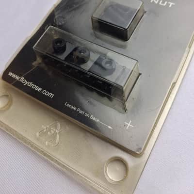 Floyd Rose Locking Nut R2 BlackChrome Right Handed image 2