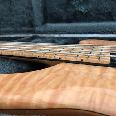 Modulus Graphite Genesis 5 String Flamed maple fingerboard and Quilted maple top! Gloss Natural image 6