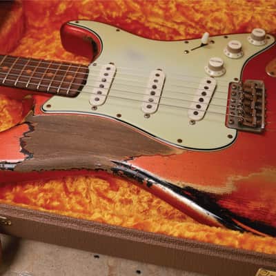 Fender 2021 Custom Shop Masterbuilt Dale Wilson '61 Stratocaster Heavy Relic in Melon Candy To Candy Apple Red Over 3-Tone Sunburst image 3