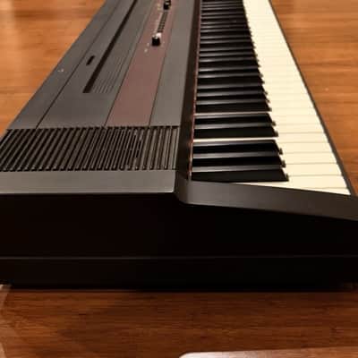 Roland ep-77 Digital Piano 76 Note Musical Keyboard w/Power Cable & Stand image 7