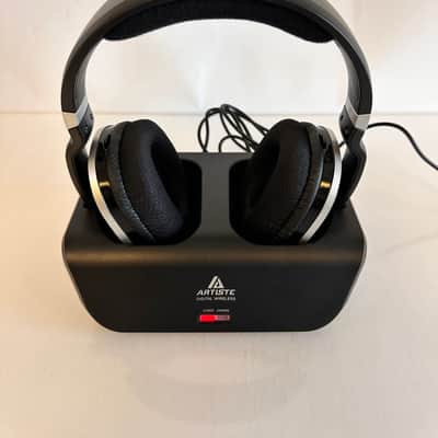 Artiste ADH300 2.4GHz Wi-Fi Digital Stereo TV Headphones with Charging Dock image 6