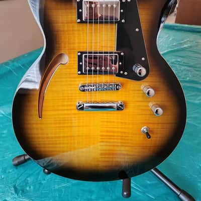Reverend Manta Ray HB 2016 - Tabaco Burst image 3