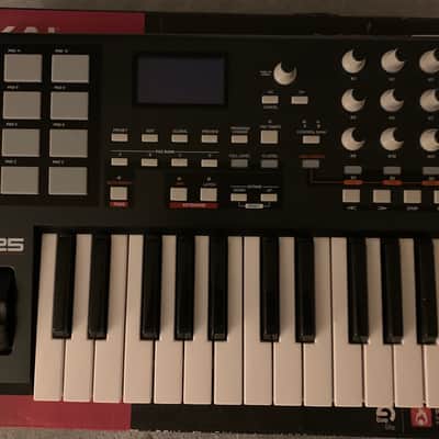 Akai MPK25 2012 - Black image 12