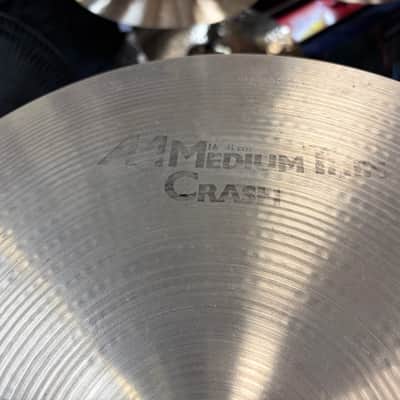 Immagine Sabian AA series 16" medium-thin crash/2 rivets 2017 - Natural - 3