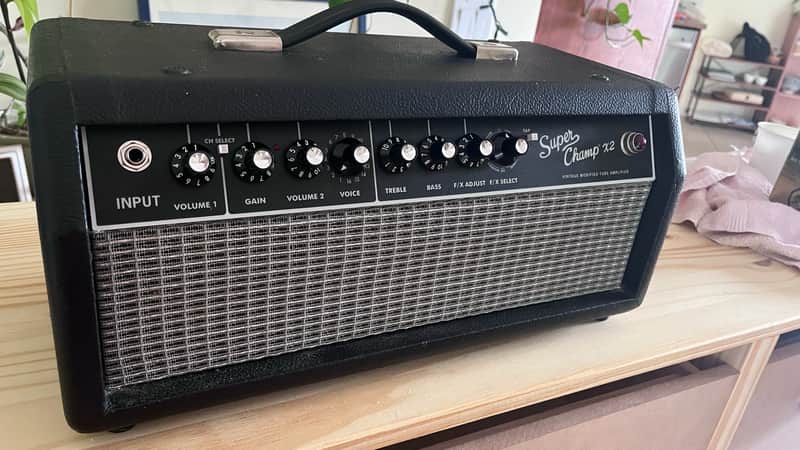 Fender Super Champ X2 HD 2-Channel 15-Watt Guitar Amp Head