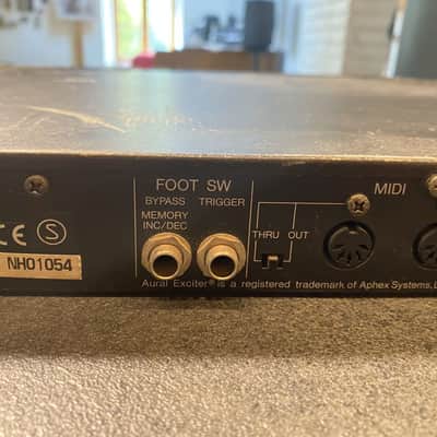 Yamaha SPX990 Professional Multi-Effect Processor 1990s - Black image 8