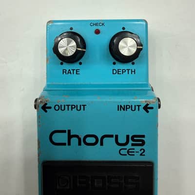 Boss Roland CE-2 Chorus Analog Vintage 1983 Guitar Effect Pedal MIJ Japan image 2
