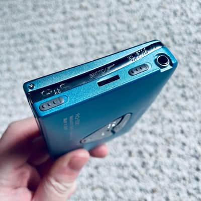 PANASONIC S30 Walkman Cassette Player, Excellent Candy Blue ! Tested & Working ! image 6