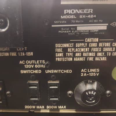 Pioneer SX-424 12-Watt Stereo Solid-State Receiver 1972 - 1974 - Silver image 6