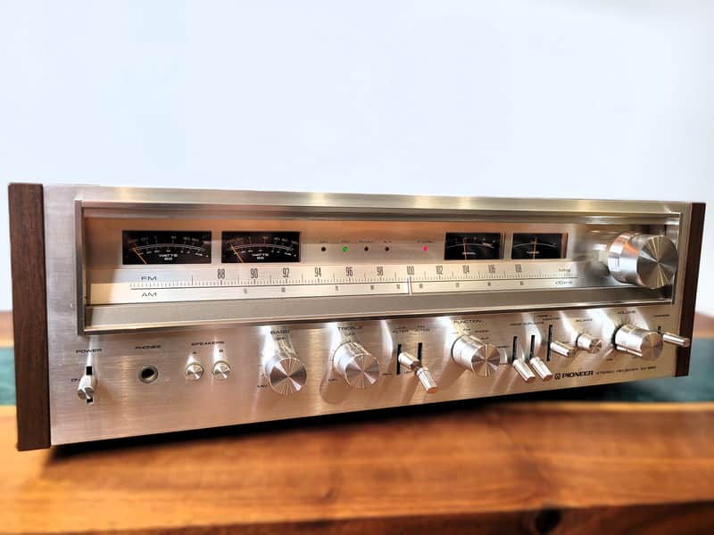 Pioneer SX-880 60 Watt Stereo Solid-State Receiver image 1