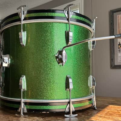 Exc 60’s Green Sparkle Ludwig No. 920 Classic 14x20" Bass Drum with Keystone Badge image 4
