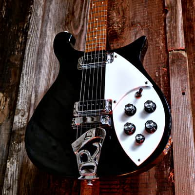 1989 Rickenbacker 610 - Jetglo image 18