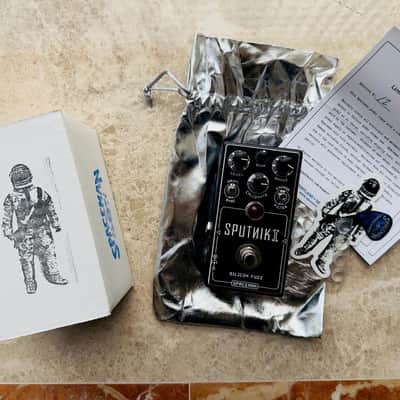 Spaceman Sputnik I Silicon Fuzz 2025 - Present - Black image 1