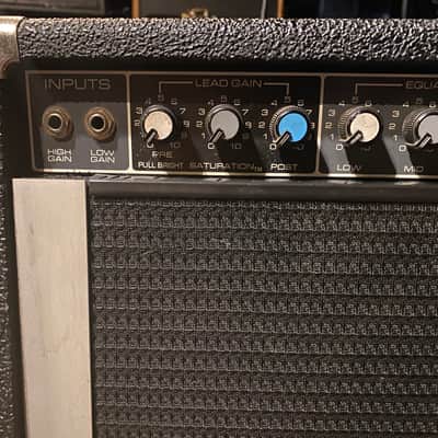 Peavey Renown Solo Series Solid State Amplifier with Upgraded Speaker image 2