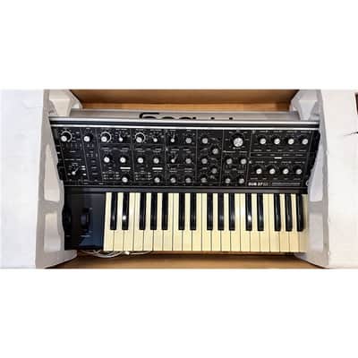 Moog SUB 37 Paraphonic Analogue Synthesizer, Second-Hand image 7