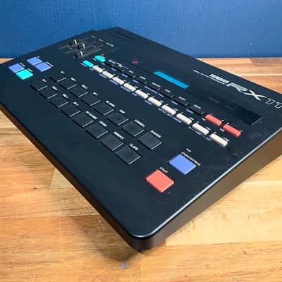 Yamaha RX11 Digital Rhythm Programmer - Black image 4