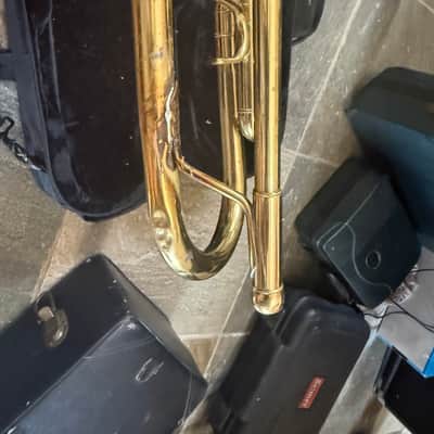 Trumpet with case and  mouthpiece image 11