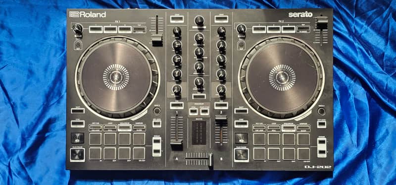 Roland DJ-202 (DJ Controller, 2010s, Japan) image 1