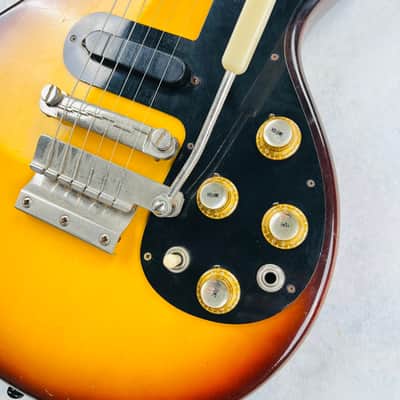Gibson Melody Maker Double Cutaway 2-Pickup with Vibrola 1964 - Sunburst image 6