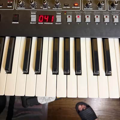 Sequential Prophet-6 49-Key 6-Voice Polyphonic Synthesizer 2018 - 2020 - Black with Wood Sides image 5