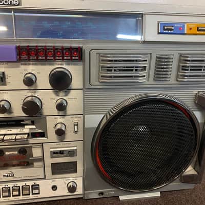 Vintage Classic Clairtone 7980 CONION C100F Boombox Ghetto Blaster. Serviced! image 5