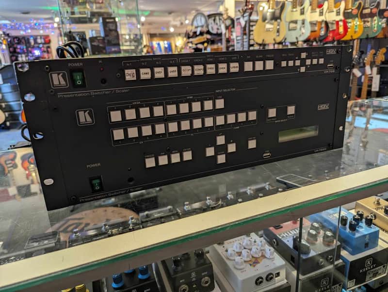 Kramer AV VP-728 / VP-725N Presentation Switcher/ Scaler 2010s - Grey image 1