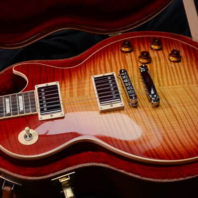 GIBSON LES PAUL Standard Heritage Cherry Sunburst Flame image 6