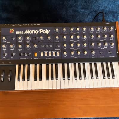 Korg Mono/Poly 1980s - Blue image 3