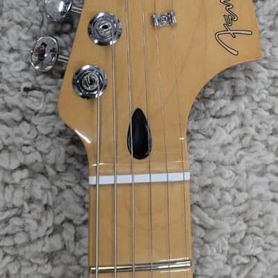 Mint Fender Player II Mustang Electric guitar, Maple Fingerboard, Hialeah Yellow -MIM image 5