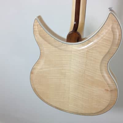 Rickenbacker 381V69 2013 Mapleglo checker binding carved top and back image 9
