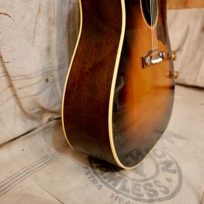 Gibson J-160E 1954 - Sunburst image 7