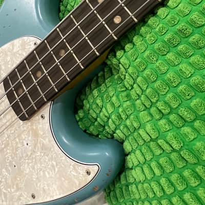 Fender Justin Meldal-Johnsen Road Worn Signature Mustang Bass 2018 - Present - Faded Daphne Blue image 3