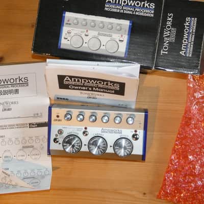 Korg Ampworks Modeling Signal Processor 2000s - Silver image 8