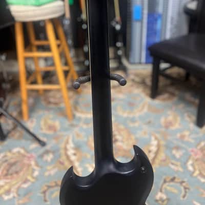 ESP LTD Viper-1000 Baritone 2022 - Present - Black Satin image 8