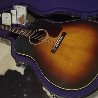 2024 Gibson '42 BANNER J-45 VOS/Custom Shop Acoustic Guitar- Vintage Sunburst w/Case & Candy image 2