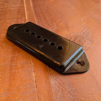 Gibson P90 Guitar Pickup Cover Vintage 1960s Hard To Find Slant UC-455 Black image 2