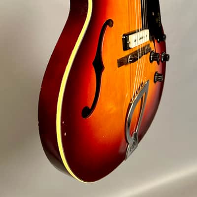 Guild T-100-D Slim jim 1965 - Sunburst image 4