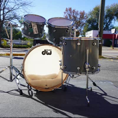 DW Design Series Steel Gray  Lacquer 4pc Maple Shell Pack |Drum City Store Demo image 2