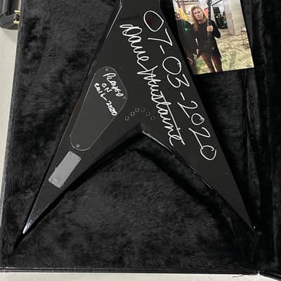 Dean USA Dave Mustaine Owned Tour Guitar Signed with Pics & COA image 4