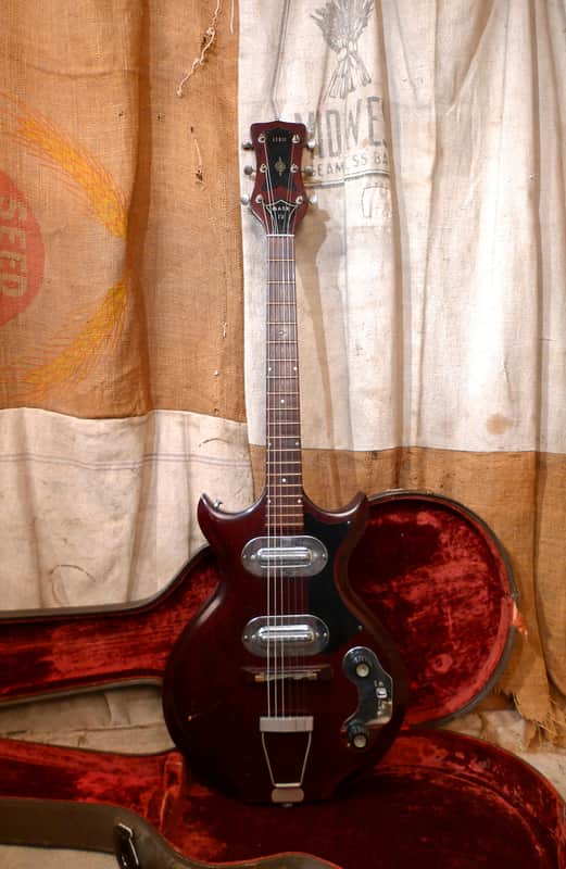 Magnatone Lyric Mark IV 1955 Burgundy image 1