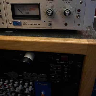 Urei LA-4 Compressor Limiter Pair 1970s - Silverface image 4