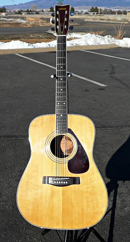 Vintage 70's Yamaha FG-201 Acoustic Guitar - Made in Japan - Shop