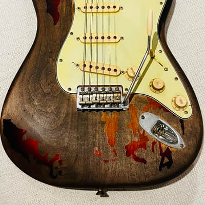 Fender Custom Shop Rory Gallagher Tribute Stratocaster 2004 - Present - 3-Color Sunburst image 1