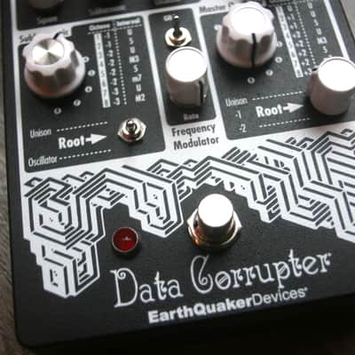 EarthQuaker Devices Data Corrupter Modulated Monophonic PLL Harmonizer image 5