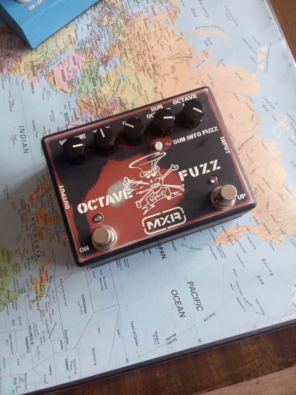 MXR SF01 Slash Octave Fuzz