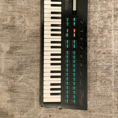 Yamaha DX100 Programmable Algorithm Synthesizer 1985 - Black