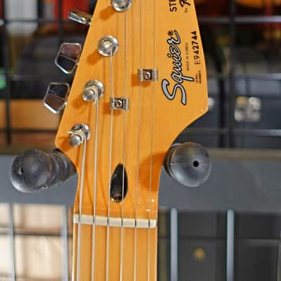 Squier II Standard Stratocaster with Maple Fretboard (Made in Korea) 1989 - 1992 - Frost White image 3