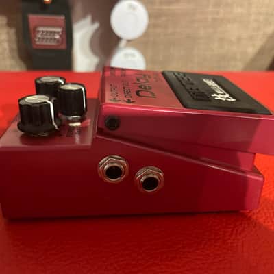 Boss DM-2W Waza Craft Delay Pedal MINT in box image 3