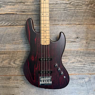 Used Michael Kelly Element 4OP - Open Pore Red w/Bag